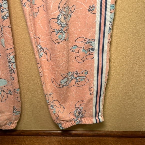 Disney Lili & Stitch women’s pajama bottoms pants pink size Medium. - Picture 3 of 5